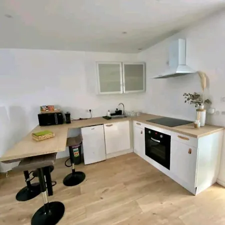 Maison De *