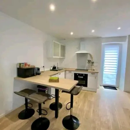 דירה Maison De בוגונה