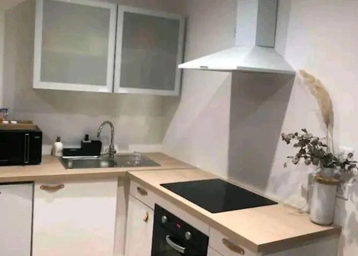 Maison De Бугене